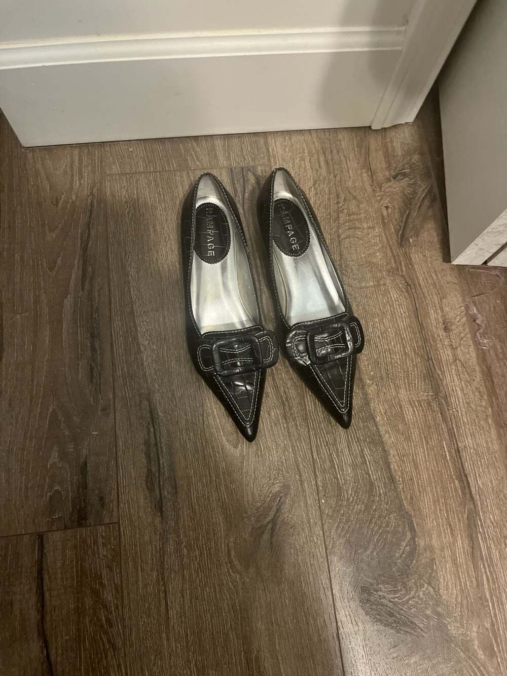 Rampage Sophisticate Black Croc Embossed Buckle Kitten Heels Size 6.5